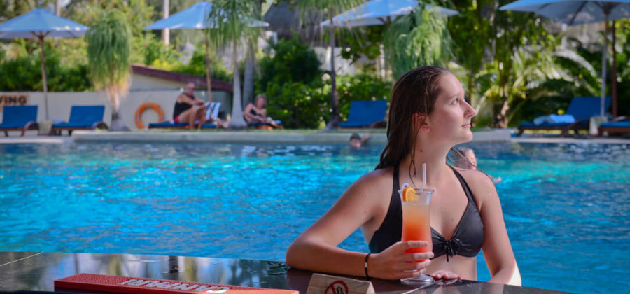 Bandos Island Resort Pool Bar
