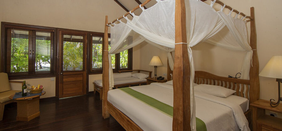 Filitheyo Island Resort Deluxe Villa Interior