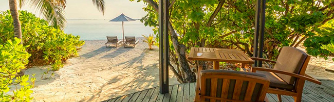Komandoo Island Resort Beach Villa Exterior