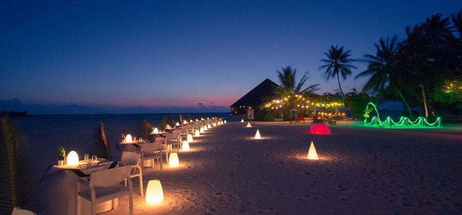 Meeru Island Resort & Spa Beach Dinner