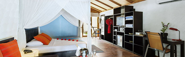 Meeru Island Resort & Spa Jacuzzi Beach Villa Interior