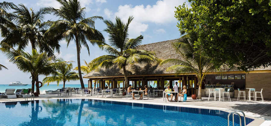 Meeru Island Resort & Spa Pool Dhoni Bar