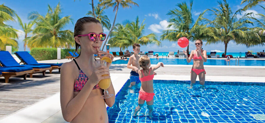 Meeru Island Resort & Spa Pool Dhoni Bar Kids