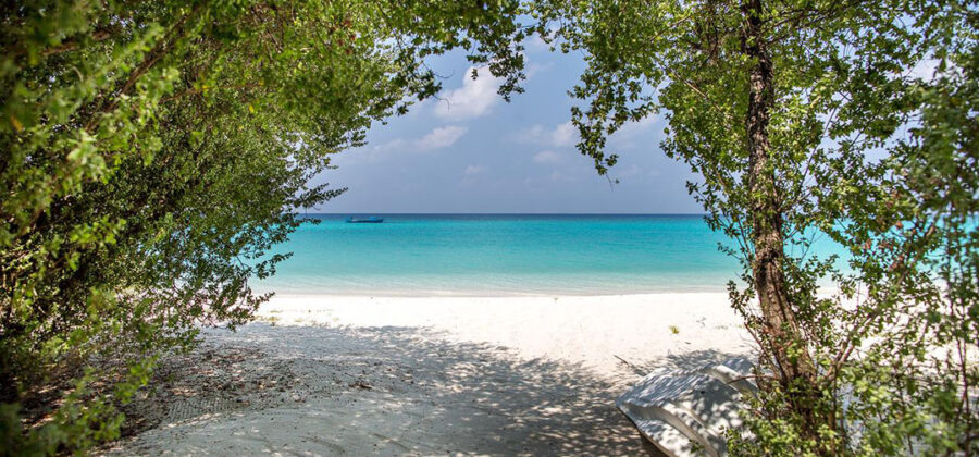 Palm Beach Island Resort & Spa Maldives Strand