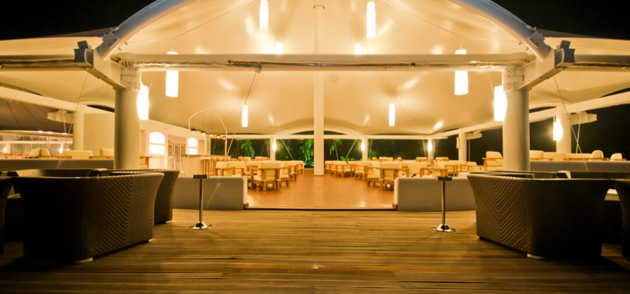 Safari Island Resort Bar Eingang
