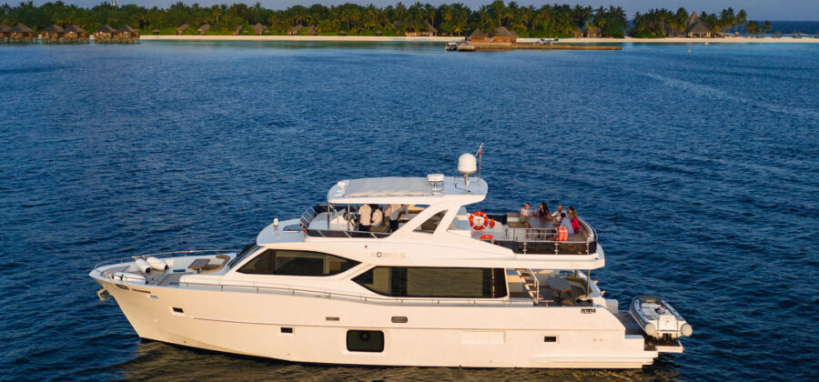 Veligandu Island Resort Luxus Yacht