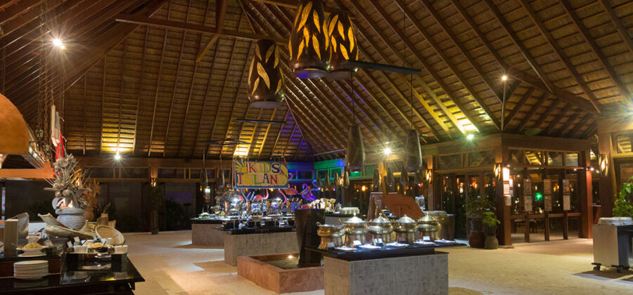 Vilamendhoo Island Resort Buffet Restaurant